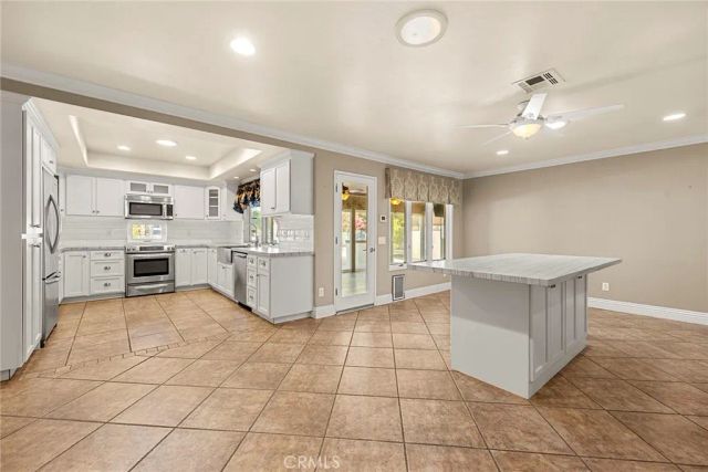 23646 Big Butte Drive, Canyon Lake, CA 92587