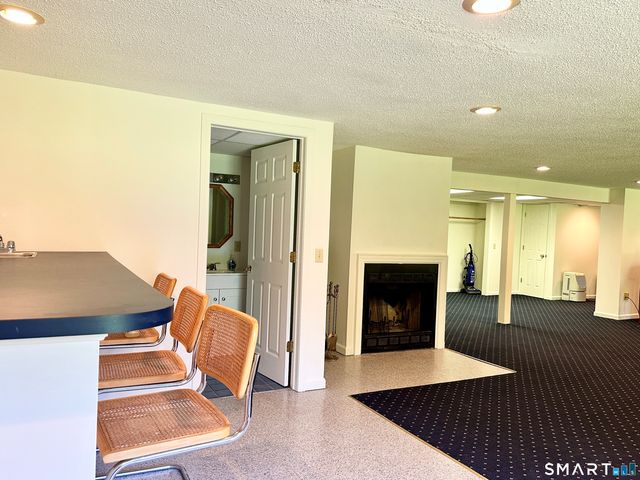 93 Woodland Avenue, Bloomfield, CT 06002