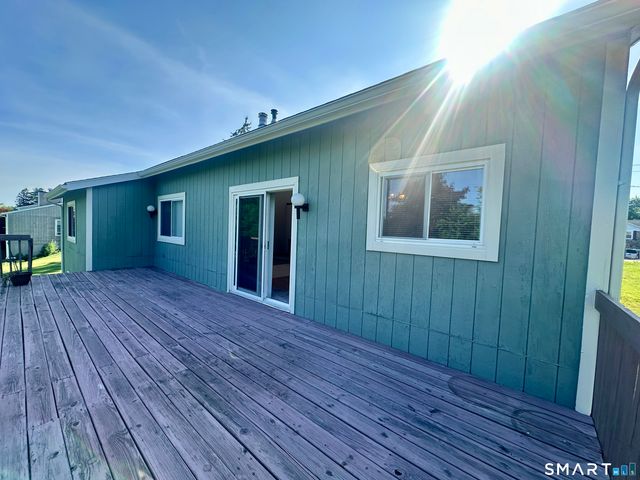 93 Woodland Avenue, Bloomfield, CT 06002