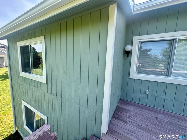 93 Woodland Avenue, Bloomfield, CT 06002