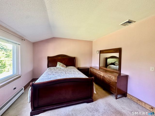 93 Woodland Avenue, Bloomfield, CT 06002