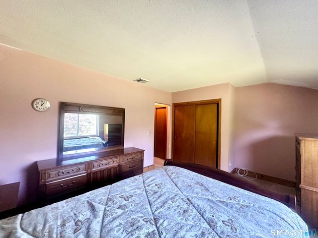 93 Woodland Avenue, Bloomfield, CT 06002