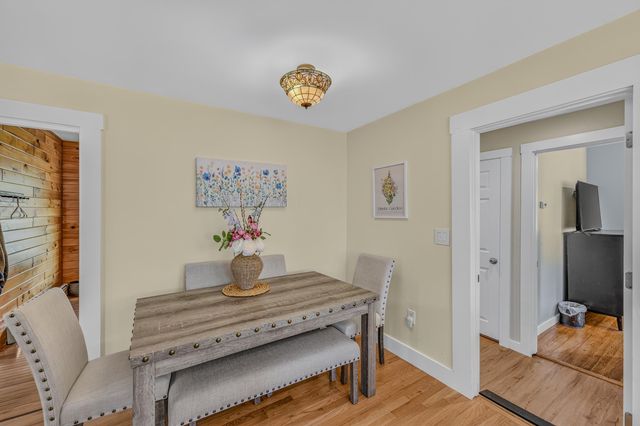 2 Thurlow Street, Plymouth, NH 03264