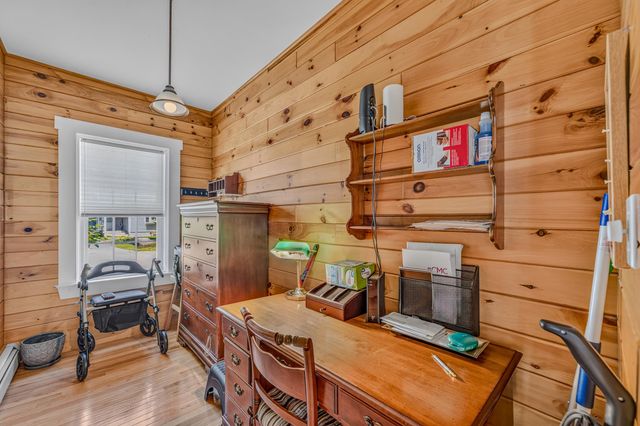 2 Thurlow Street, Plymouth, NH 03264