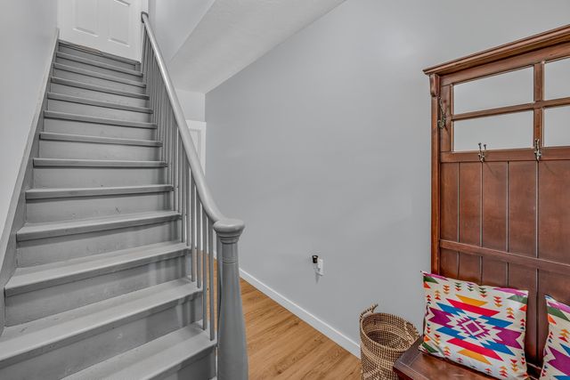 2 Thurlow Street, Plymouth, NH 03264
