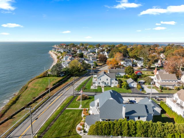 372 Maple Avenue, Old Saybrook, CT 06475