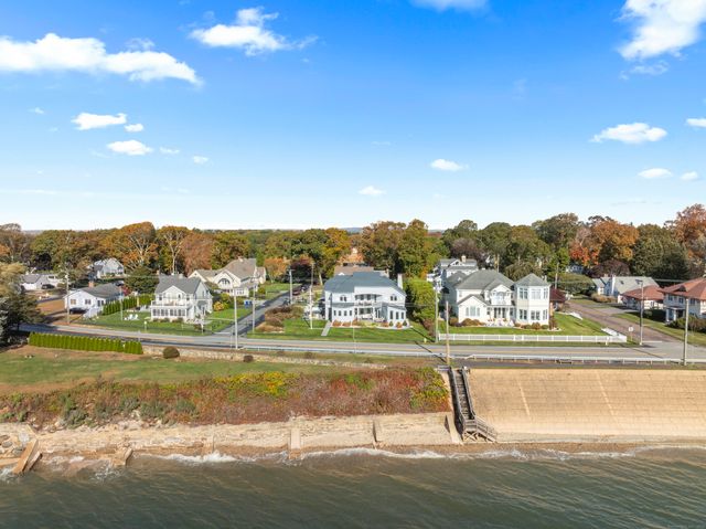 372 Maple Avenue, Old Saybrook, CT 06475