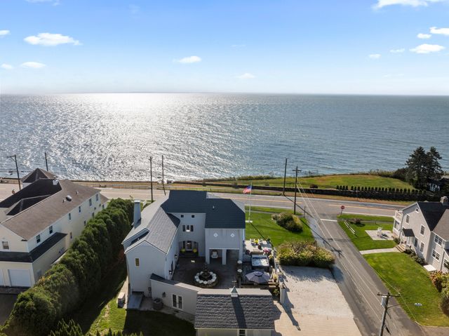 372 Maple Avenue, Old Saybrook, CT 06475