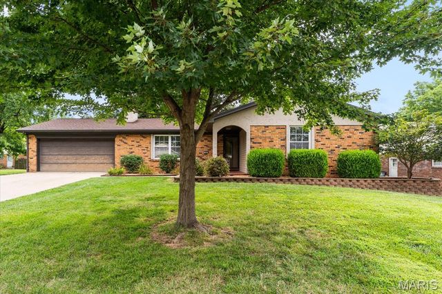 104 San Mateo Drive, Belleville, IL 62221