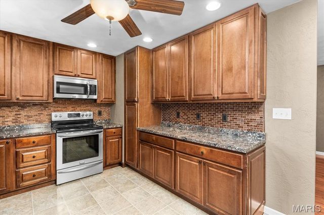 104 San Mateo Drive, Belleville, IL 62221