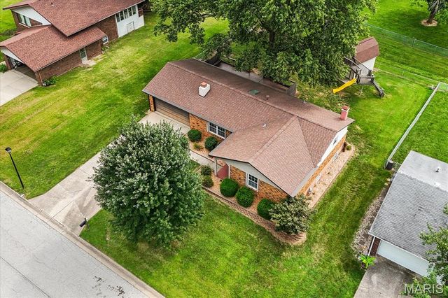 104 San Mateo Drive, Belleville, IL 62221