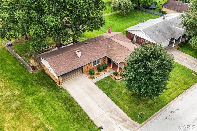 104 San Mateo Drive, Belleville, IL 62221
