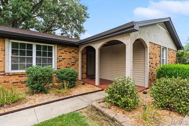 104 San Mateo Drive, Belleville, IL 62221
