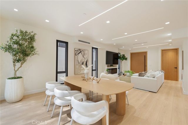 1036 Lanark, Los Angeles, CA 90041