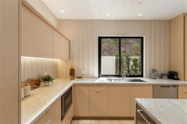 1036 Lanark, Los Angeles, CA 90041