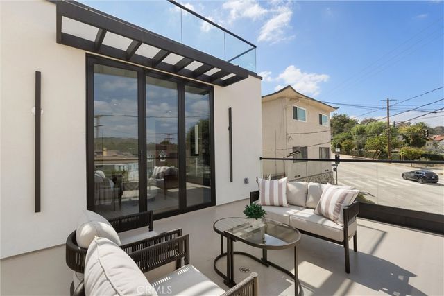 1036 Lanark, Los Angeles, CA 90041