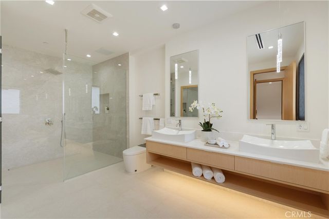 1036 Lanark, Los Angeles, CA 90041