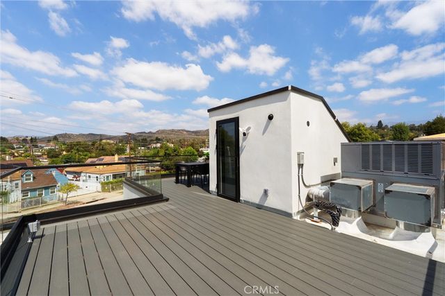 1036 Lanark, Los Angeles, CA 90041