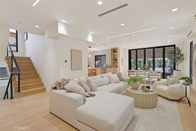 1036 Lanark, Los Angeles, CA 90041