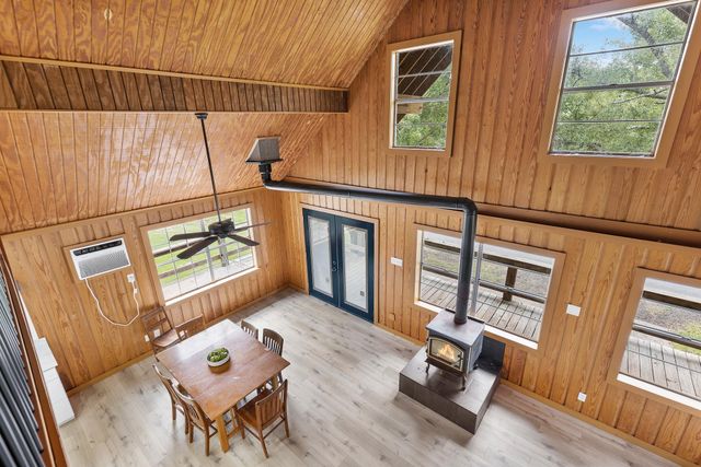 161 White Oak Street, Point Blank, TX 77364