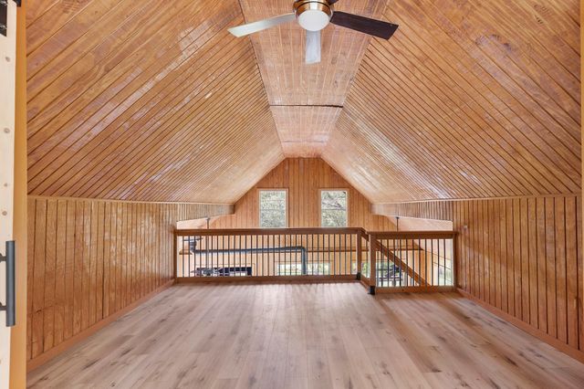 161 White Oak Street, Point Blank, TX 77364