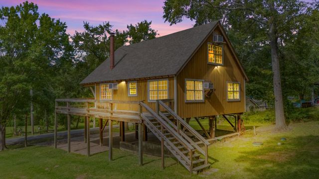 161 White Oak Street, Point Blank, TX 77364