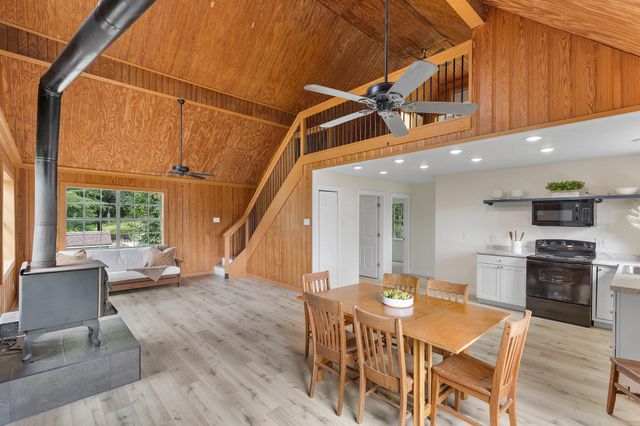 161 White Oak Street, Point Blank, TX 77364