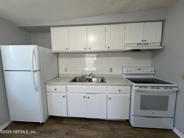 3248 PHYLLIS Street, Jacksonville, FL 32205