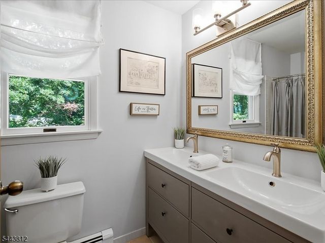 76 Long Hill Rd, Long Hill Twp., NJ 07933