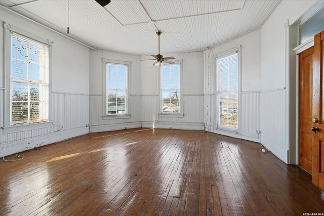 802 Kentucky Ave, San Antonio, TX 78201