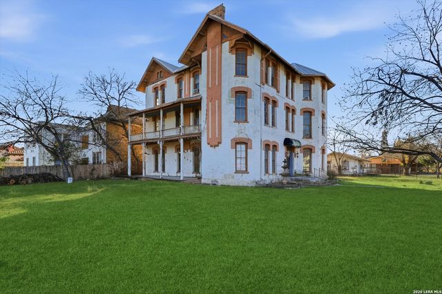 802 Kentucky Ave, San Antonio, TX 78201