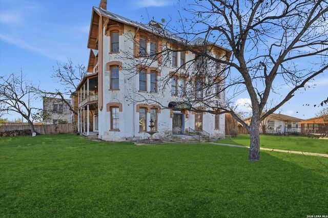 802 Kentucky Ave, San Antonio, TX 78201