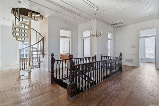 802 Kentucky Ave, San Antonio, TX 78201