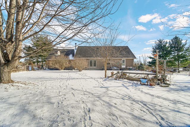 8524 N Wilhelm Road, La Porte, IN 46350