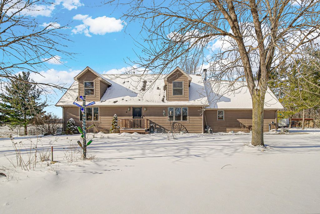 8524 N Wilhelm Road, La Porte, IN 46350