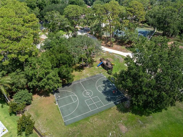 105 PINE TREE LANE, Altamonte Springs, FL 32714