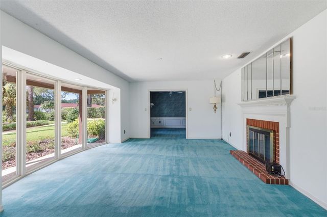 105 PINE TREE LANE, Altamonte Springs, FL 32714