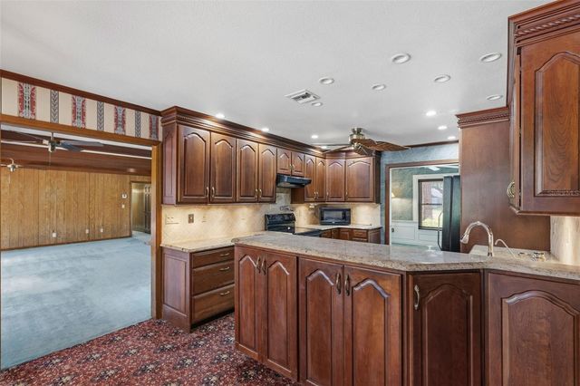 105 PINE TREE LANE, Altamonte Springs, FL 32714