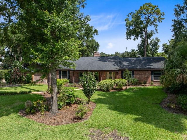 105 PINE TREE LANE, Altamonte Springs, FL 32714
