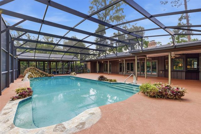 105 PINE TREE LANE, Altamonte Springs, FL 32714