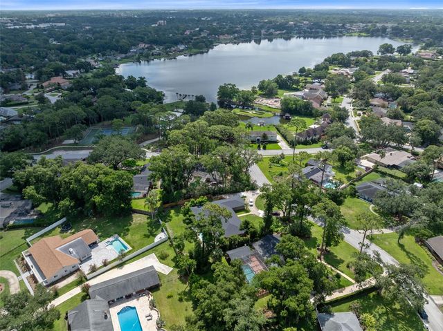 105 PINE TREE LANE, Altamonte Springs, FL 32714