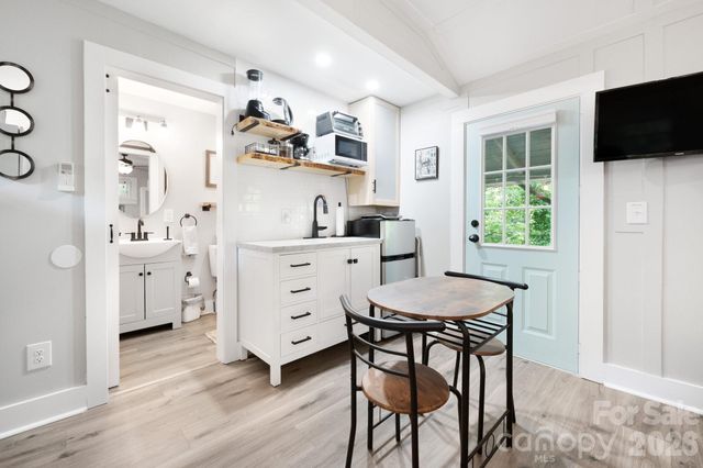 15 and 16 Cottage Drive, Asheville, NC 28805