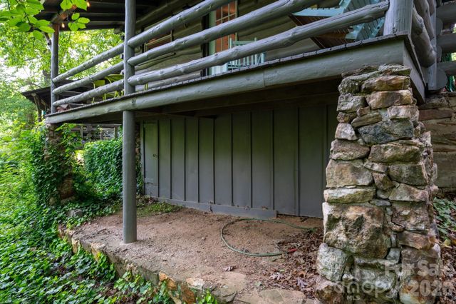 15 and 16 Cottage Drive, Asheville, NC 28805