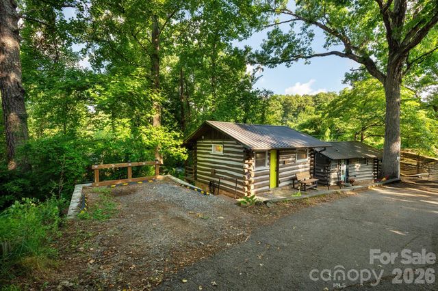15 and 16 Cottage Drive, Asheville, NC 28805