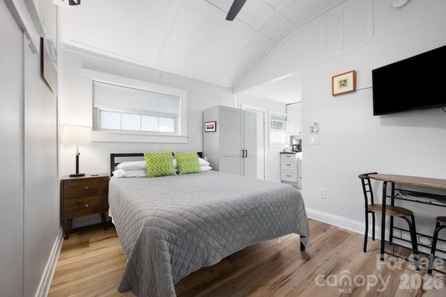 15 and 16 Cottage Drive, Asheville, NC 28805