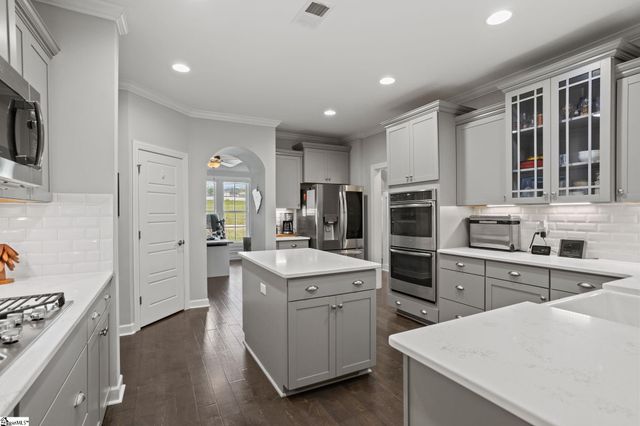 516 Ladysmith Drive, Simpsonville, SC 29681