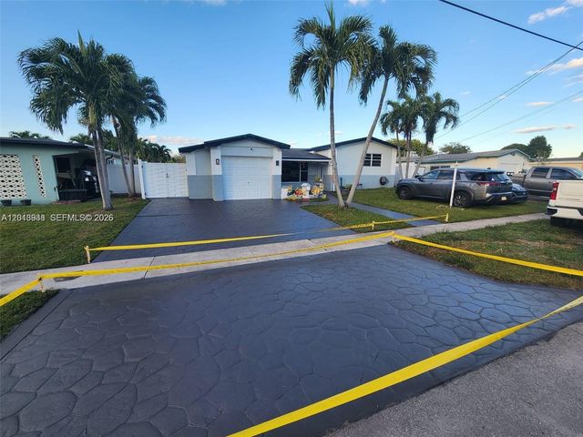 3617 NW 37th St, Lauderdale Lakes, FL 33309