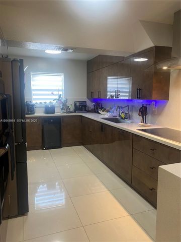 3617 NW 37th St, Lauderdale Lakes, FL 33309