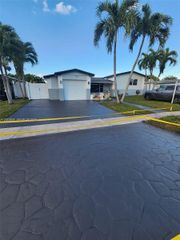 3617 NW 37th St, Lauderdale Lakes, FL 33309