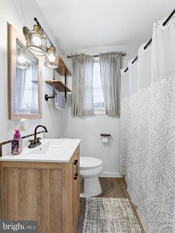 401 WOODBURY TER, West Deptford, NJ 08086